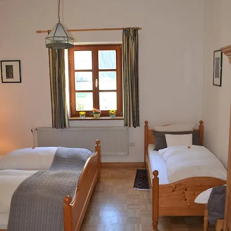 Schlossgaststaette Fuersteneck 3*