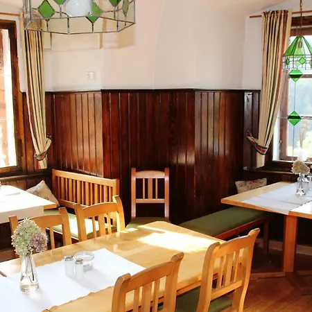 Schlossgaststaette Fuersteneck ホテル Fursteneck