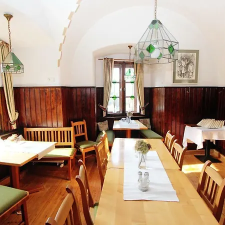 ホテル Schlossgaststaette Fuersteneck Fursteneck